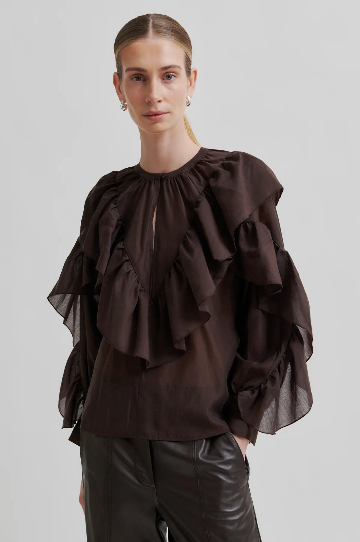 Fria Frill Blouse in plum