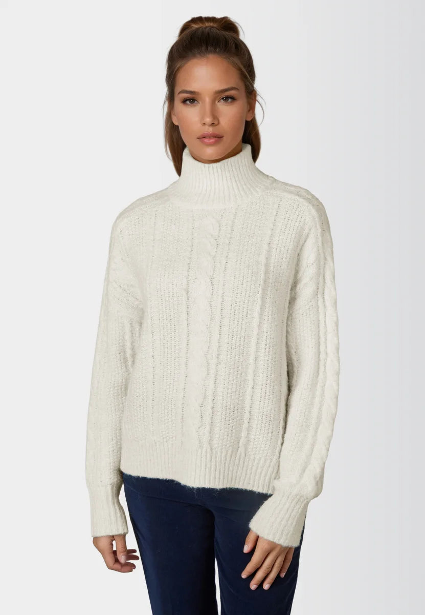 Cable-Knit Turtleneck Sweater in Creme