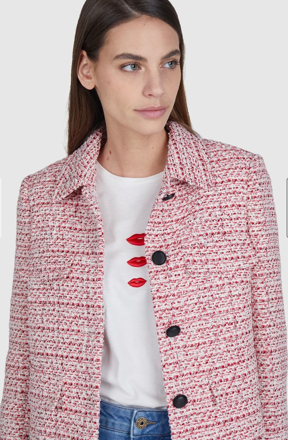 Tweed jacket with contrasting buttons