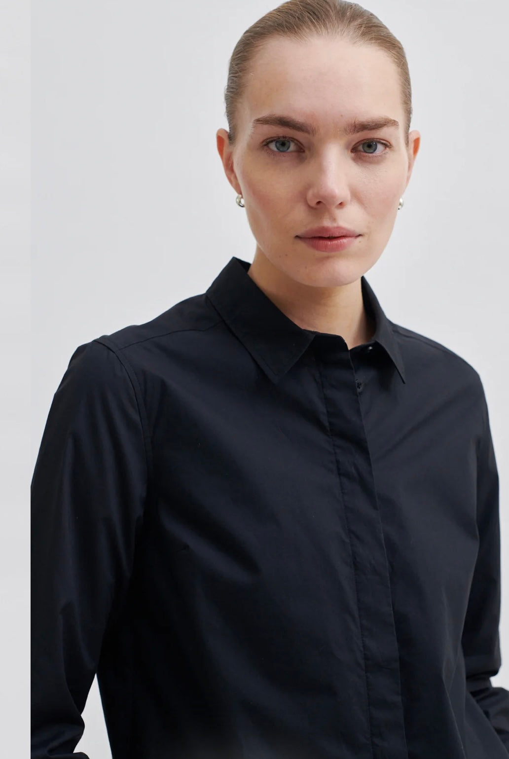 Larkin LS Classic Shirt in black