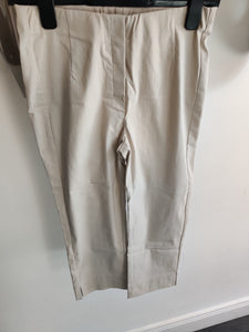Magic trouser ina 530(cut off) in sand