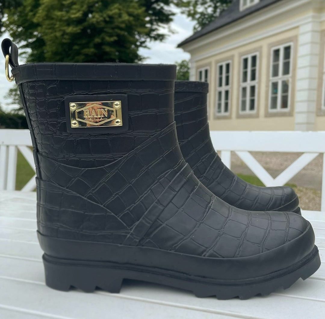 Rain by Lund  Black Croc Short