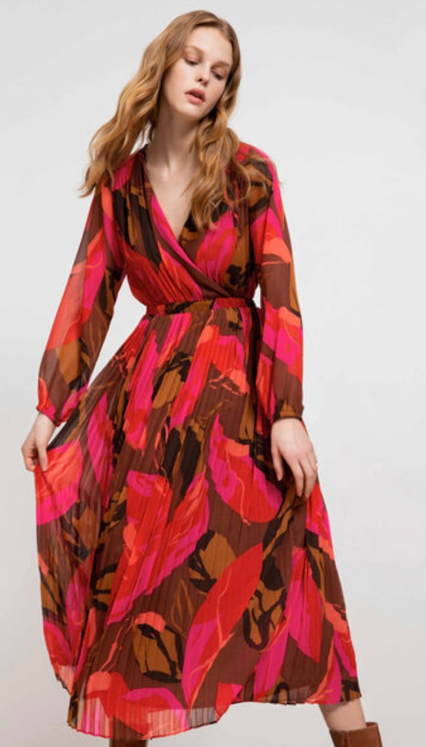 Robe Chrome