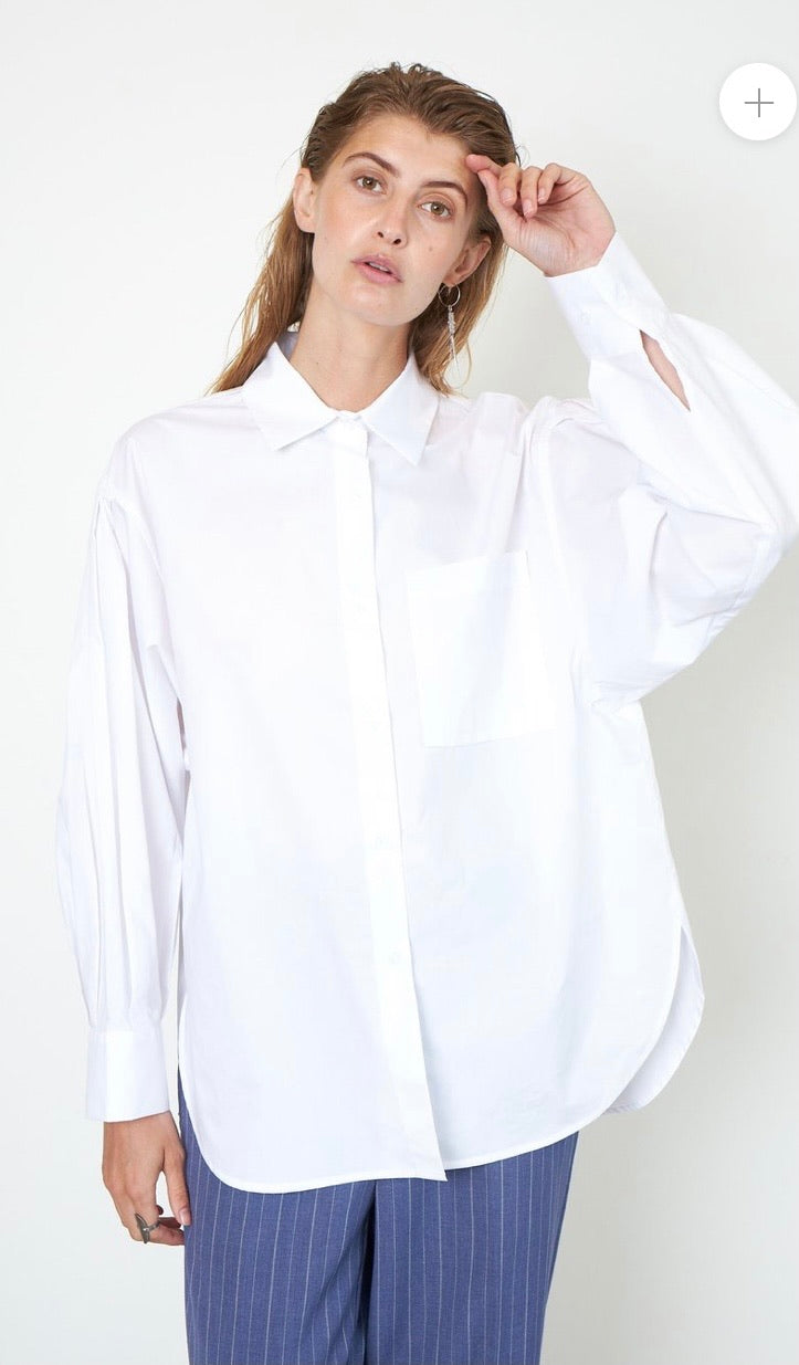 SECOND FEMALE LARKIN LONG SLEEVED CLASSIC SHIRT
