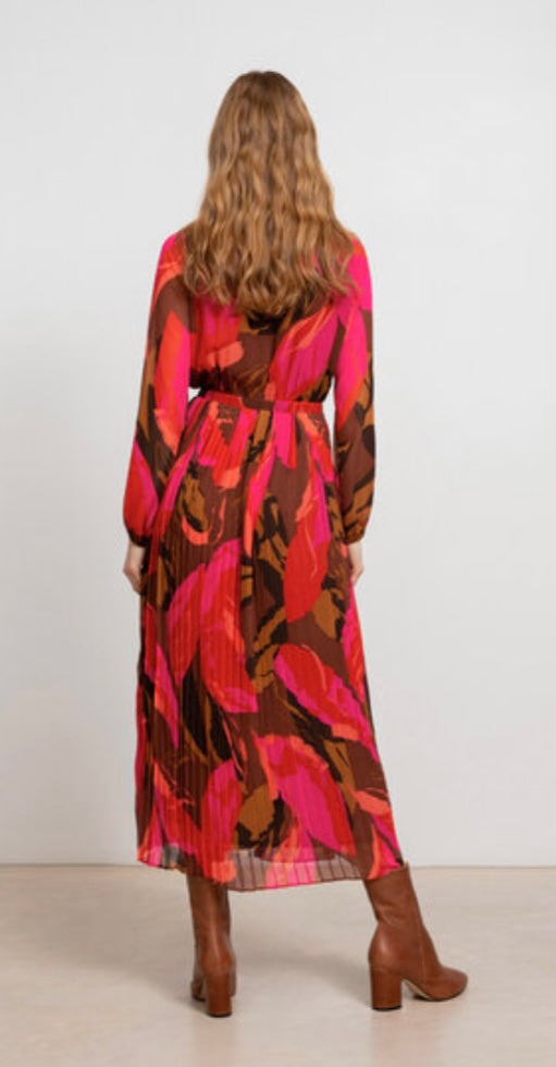 Robe Chrome