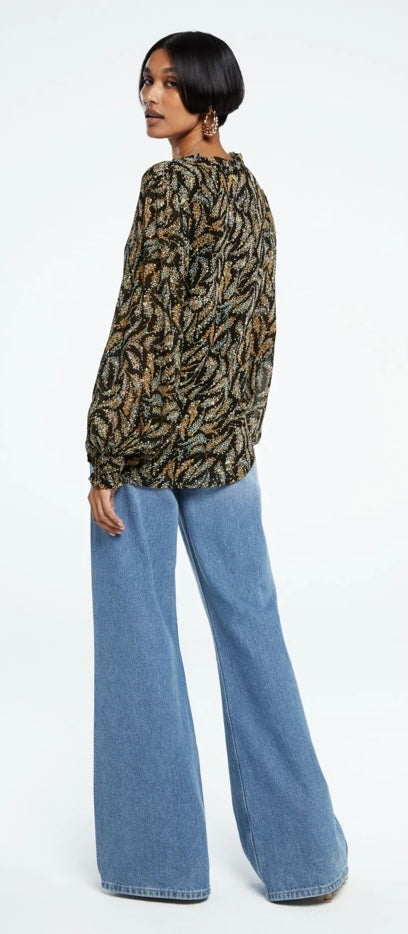Cliff Ruffle Top