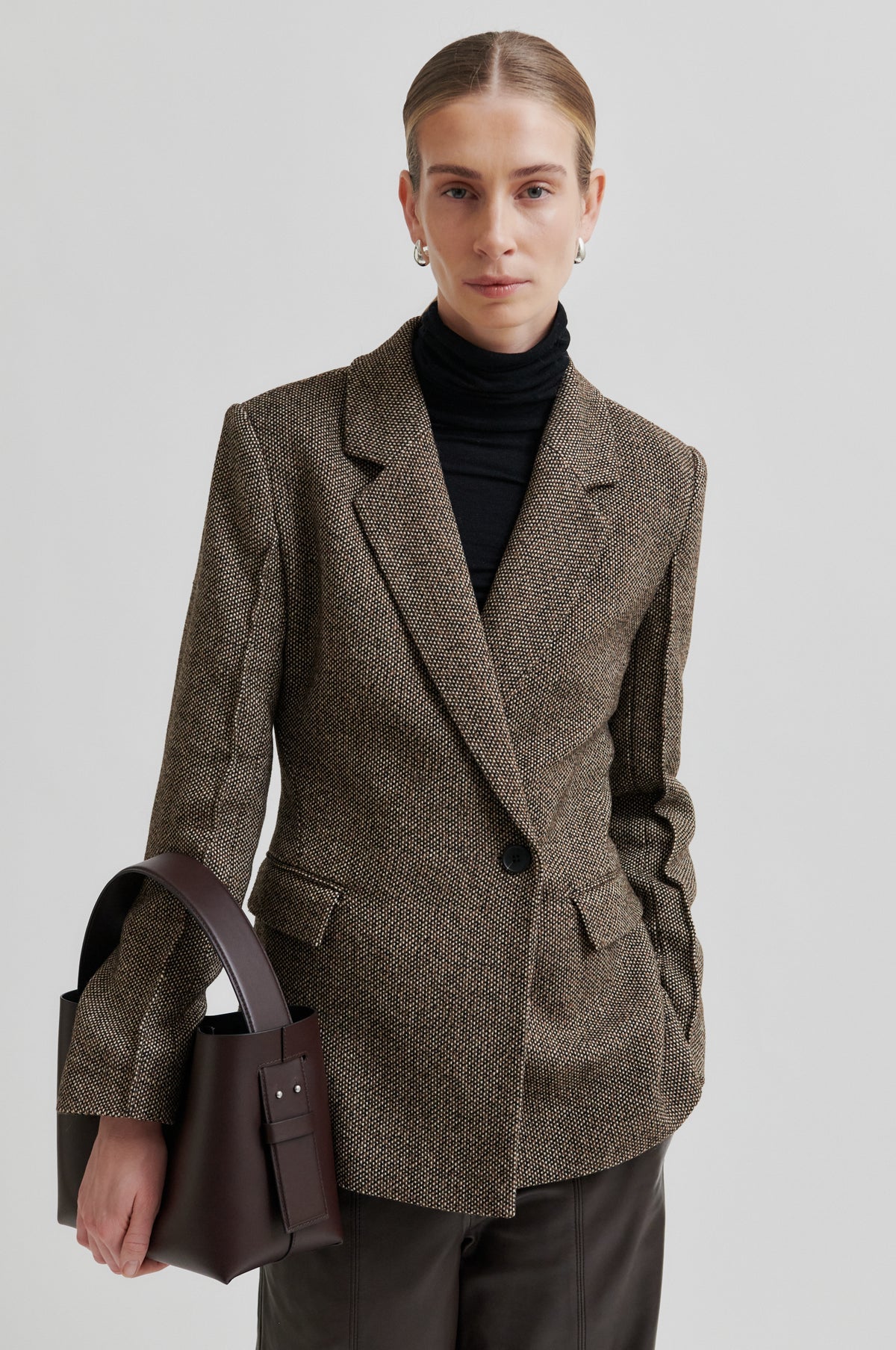 Emi Fitted Blazer in Delicio