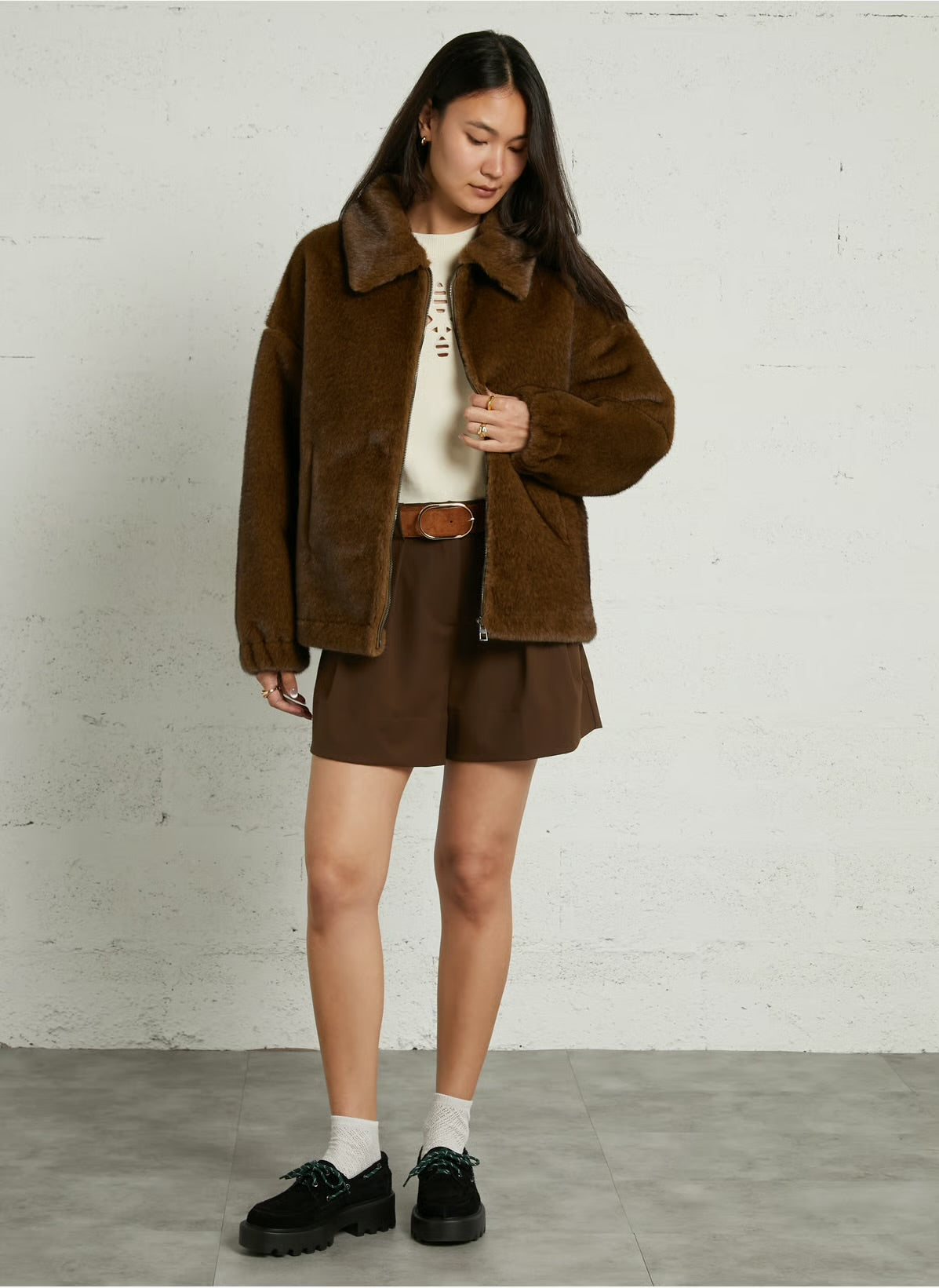 Eco-friendly
New
Suncoo
Faux fur coat - Khaki – DARLING