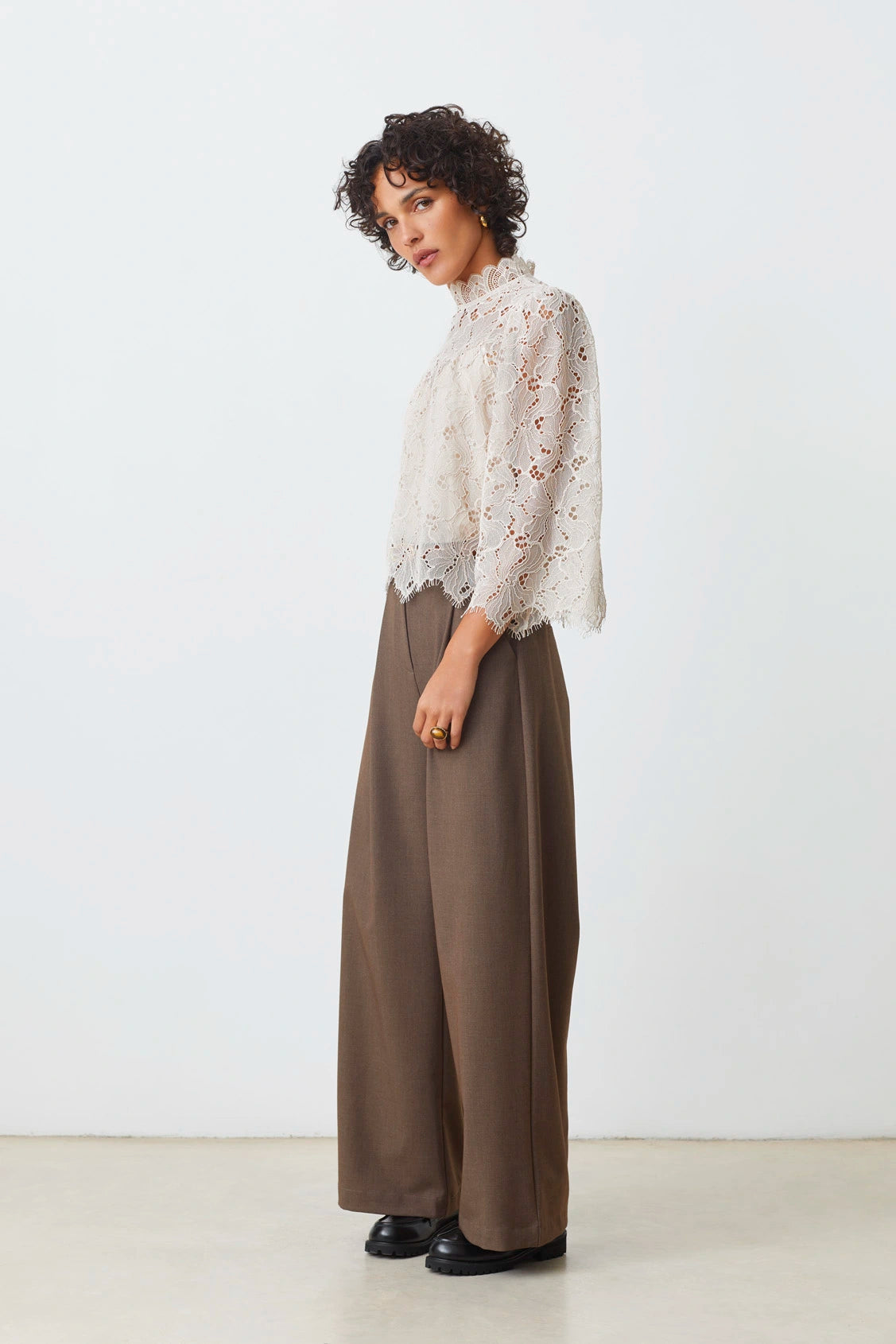 Suncoo
High neck lace blouse - Beige – LUCIA