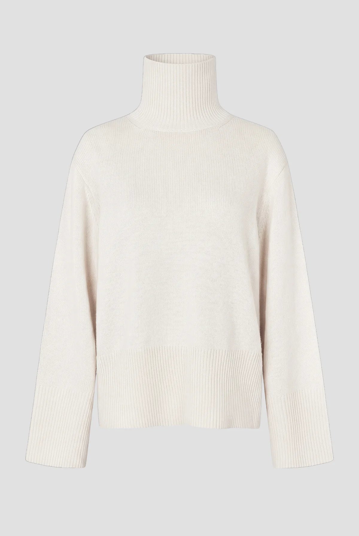 Alpha Knit T-Neck in cream
