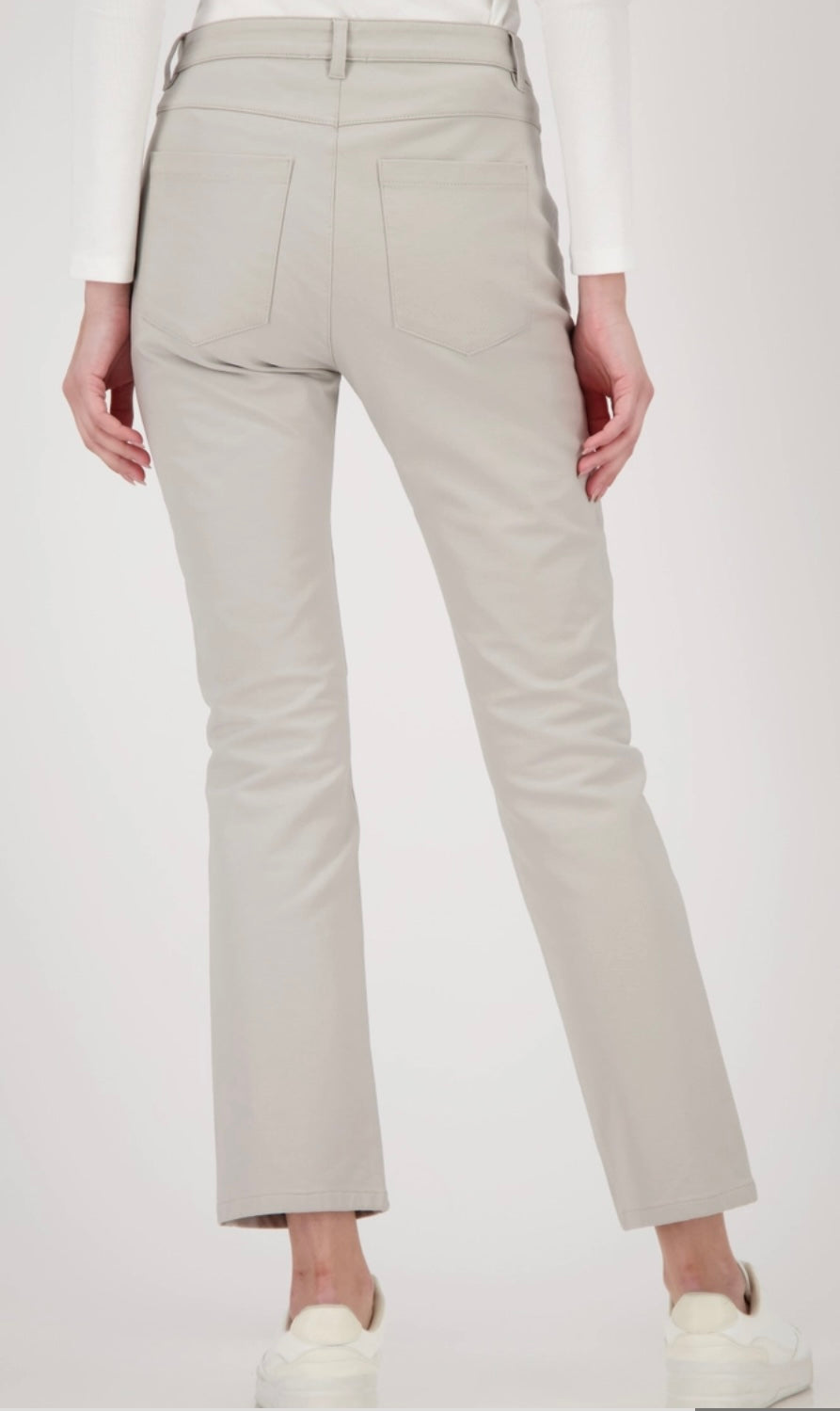 STRAIGHT LEG LEATHER TROUSERS
COLOR:Greige