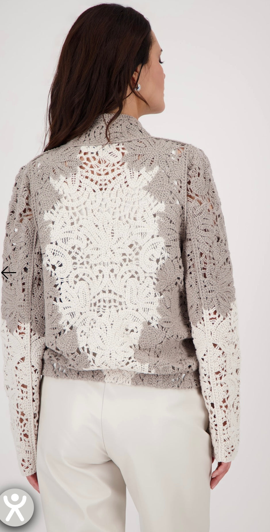 CARDIGAN WITH CORNELLY PATTERN
COLOR:Greige