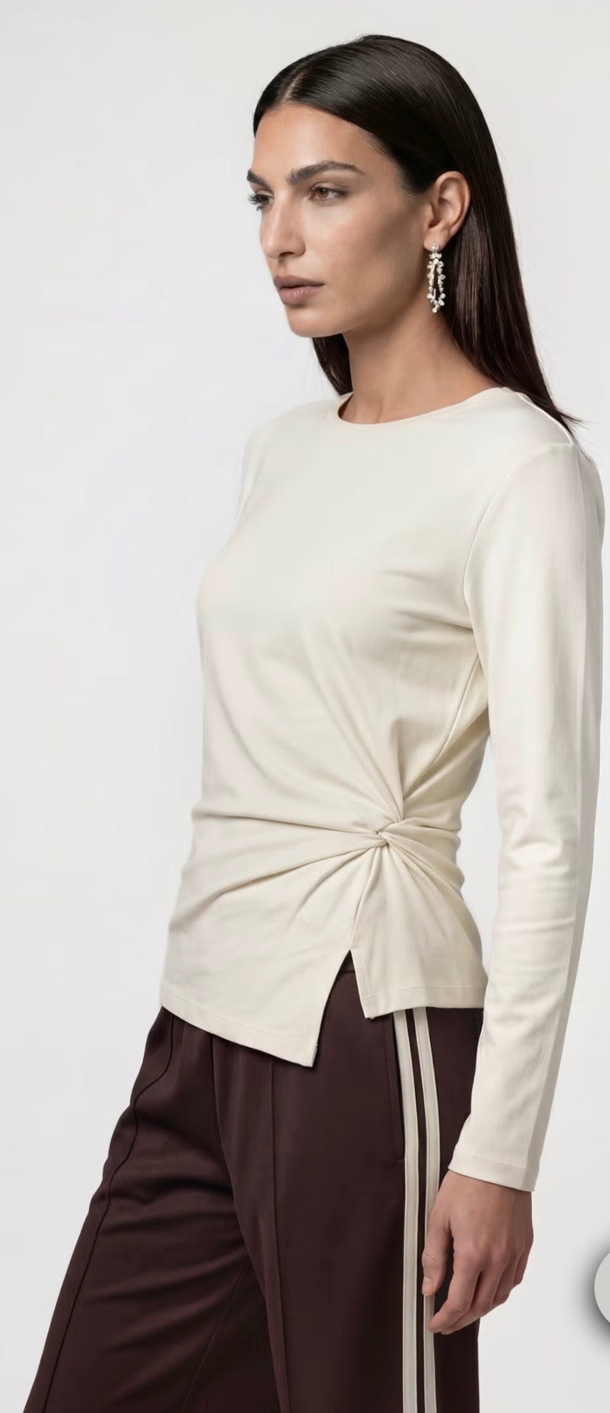 NEW LONG-SLEEVE SHIRT WITH KNOT DETAIL
COLOR: Antique white