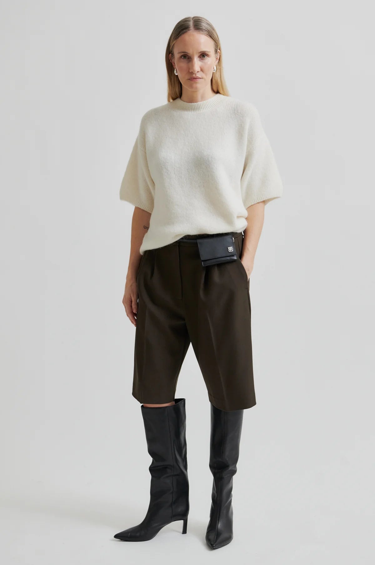 Wanda Knit O-Neck in dark chalk