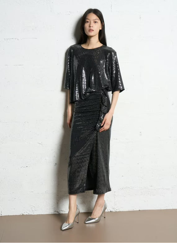 Suncoo
Asymmetrical sequin skirt - Silver – FLOR