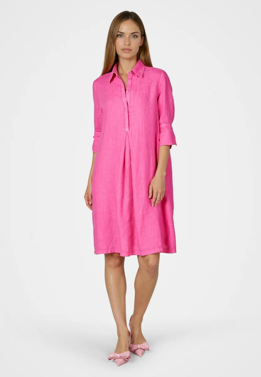 Linen dress with shirt collar
In pink