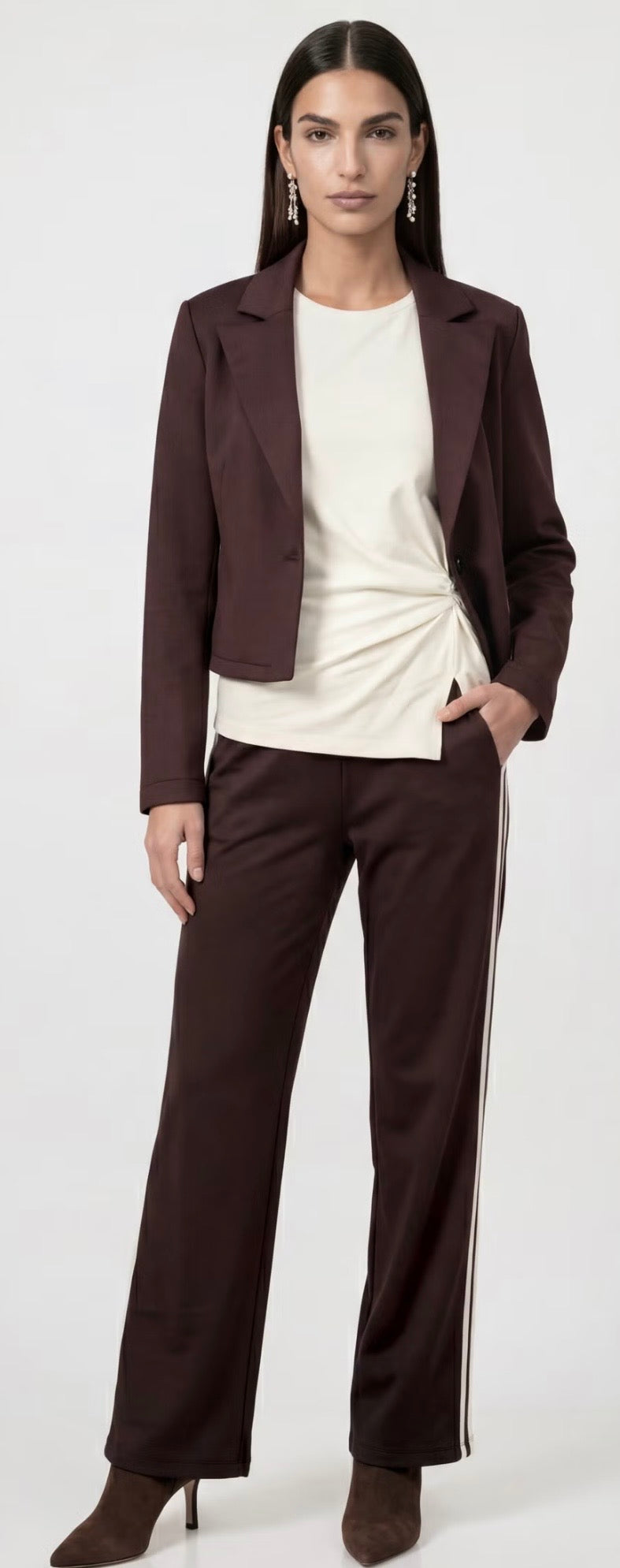 NEW LONG-SLEEVE SHIRT WITH KNOT DETAIL
COLOR: Antique white