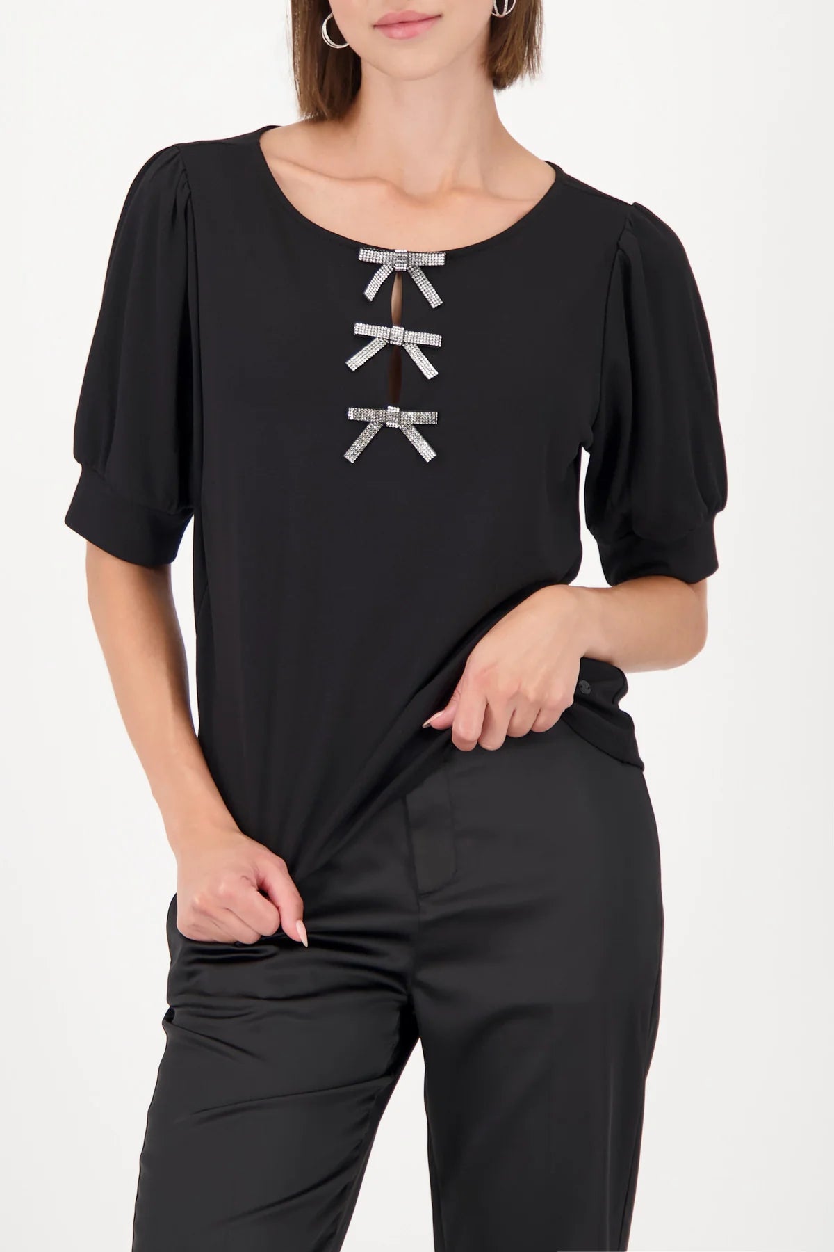 BOW DETAIL SHORT SLEEVE SWEATER - BLACK