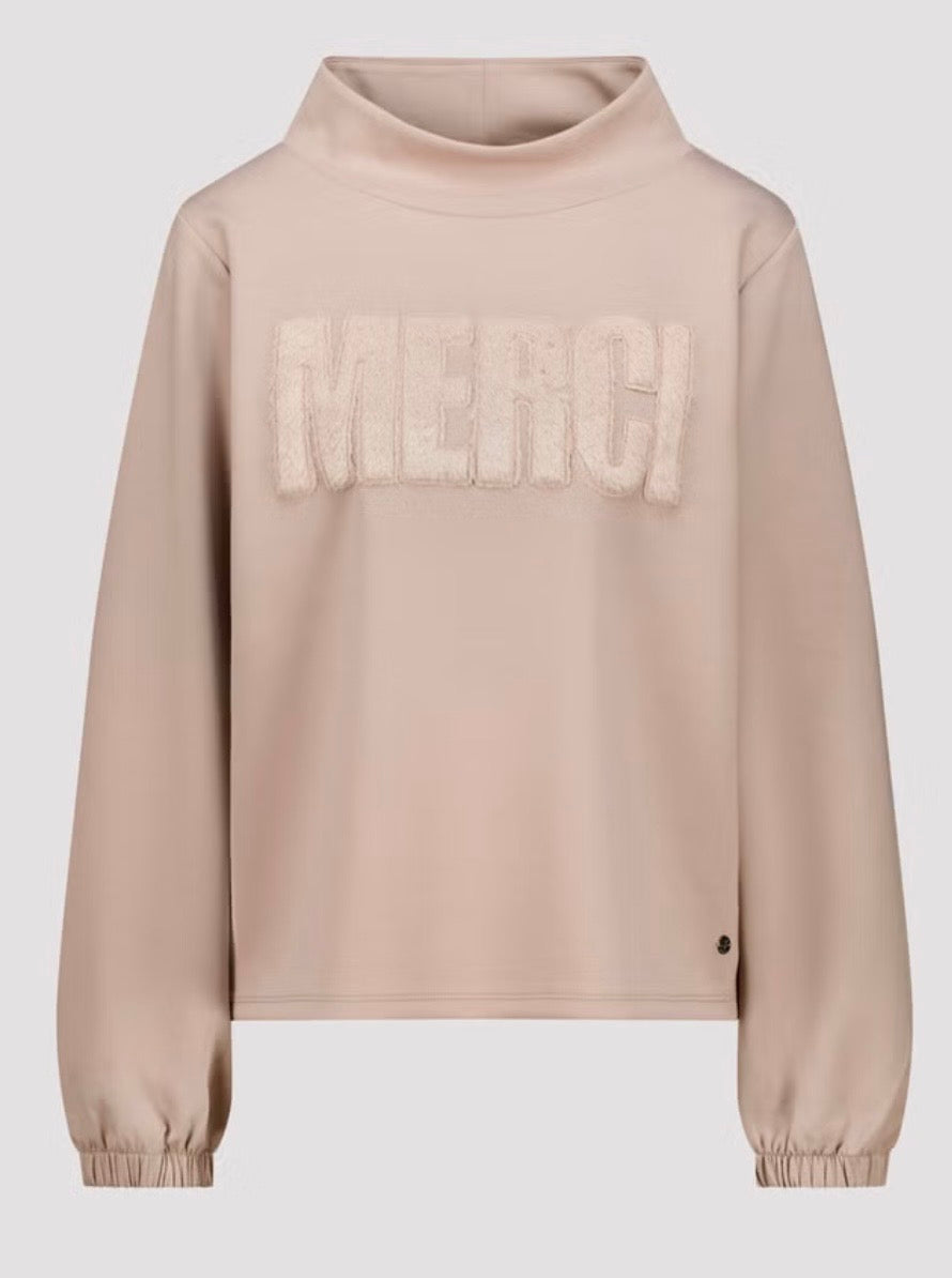 NEW SWEATSHIRT WITH FUR APPLICATION
COLOR: Sesame