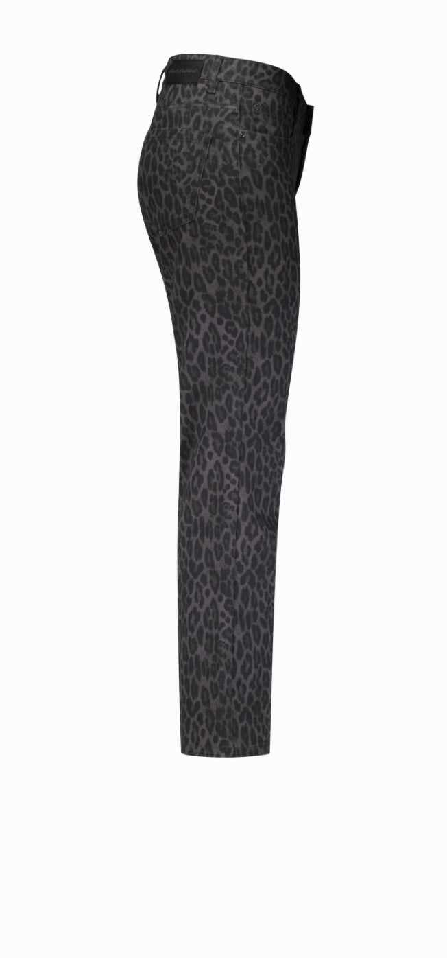 Kim Leopard L30