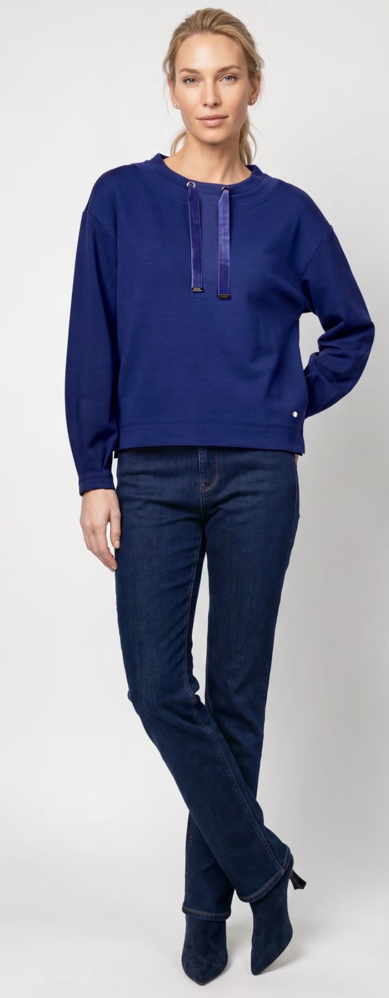 NEW-SWEATSHIRT WITH VELVETY DRAWSTRING
COLOR:Classic navy