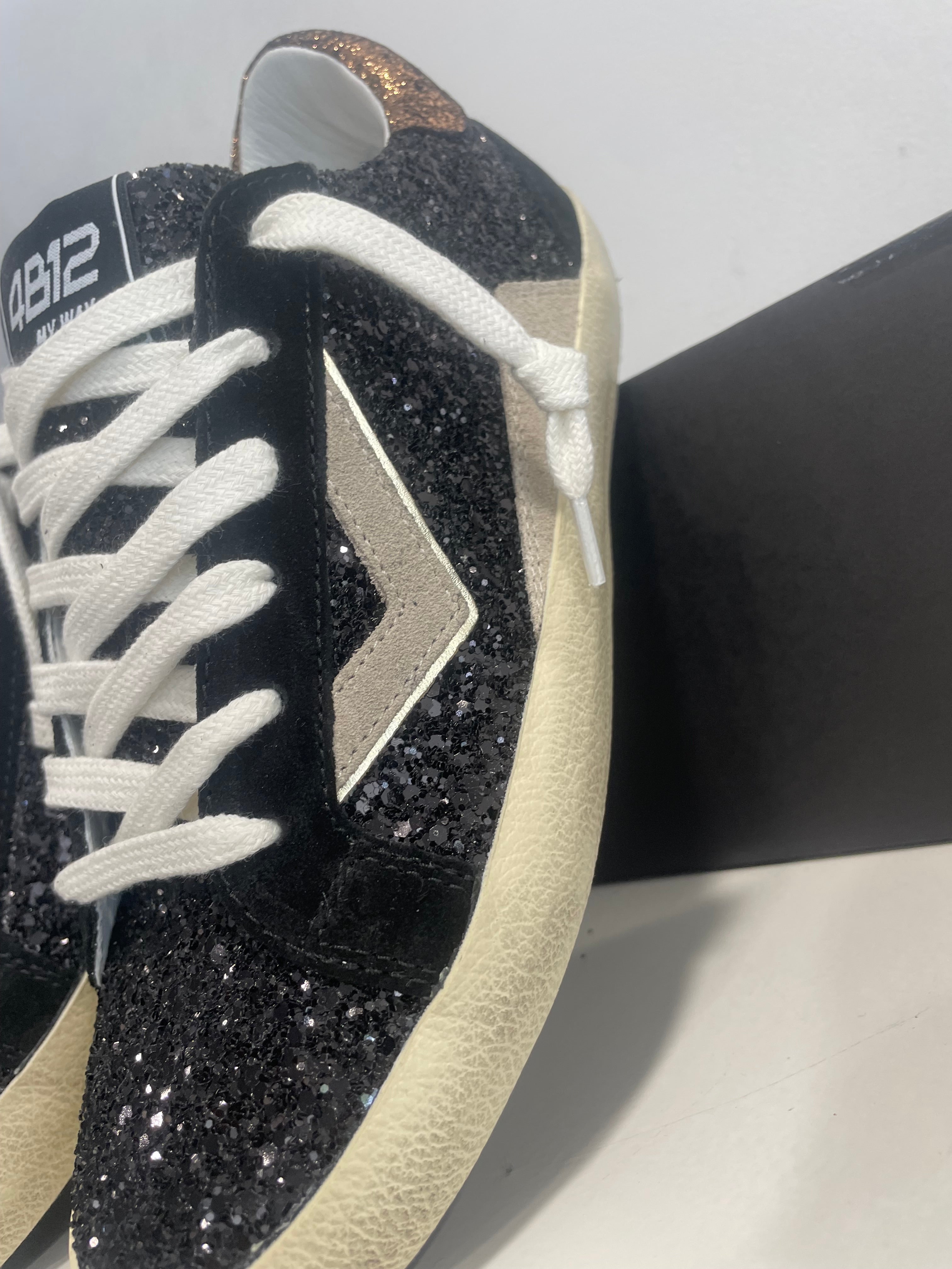 4B12 Black with bronze