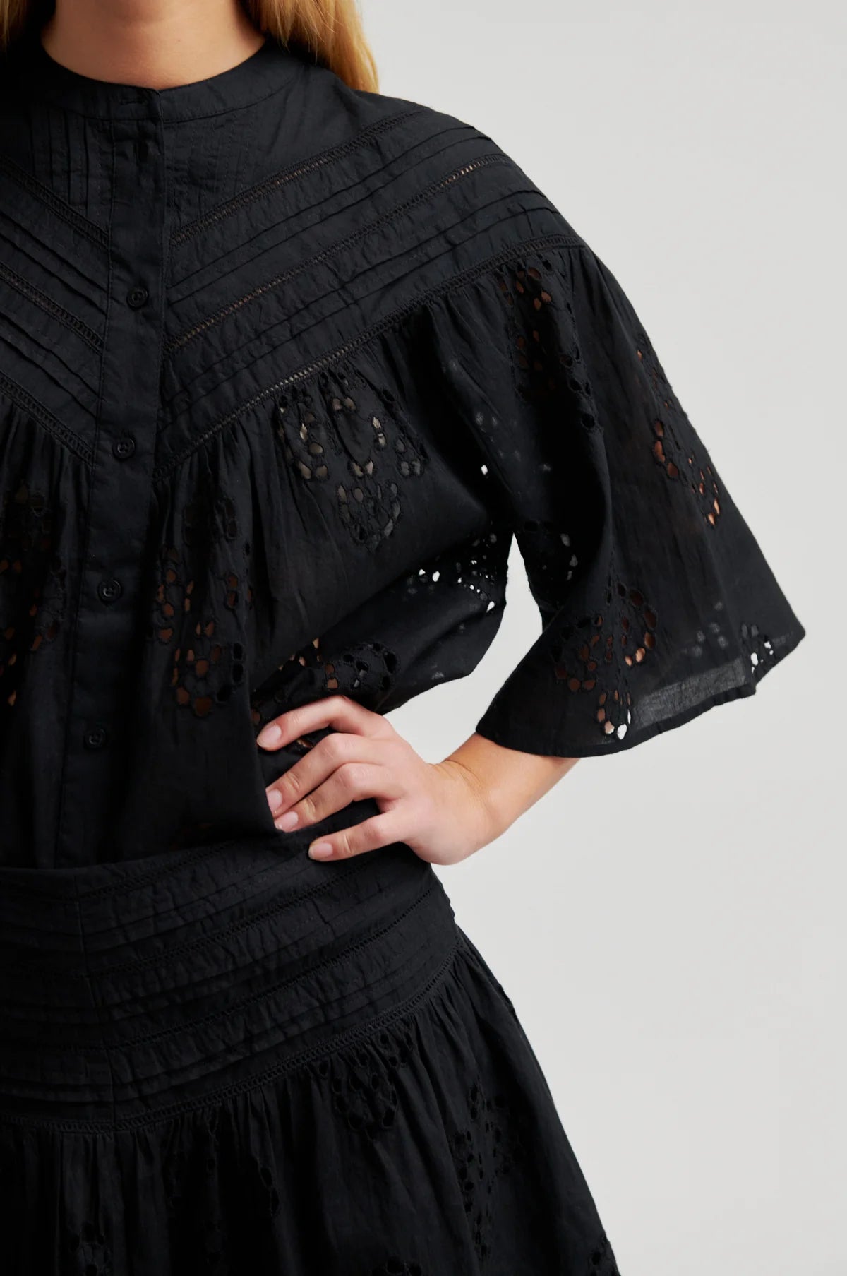 Angelina Shirt in black