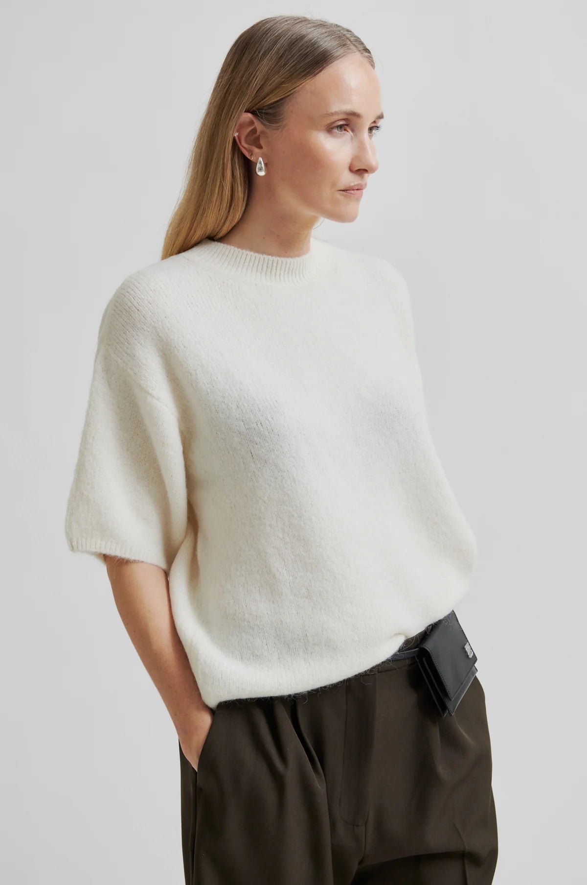 Wanda Knit O-Neck in dark chalk