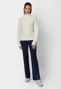Cable-Knit Turtleneck Sweater in Creme