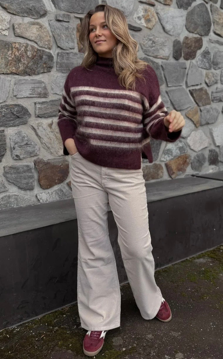 Second Female - Ovalana Knit t-neck - Sassafras/Sand