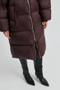 Riya Long Puffer Jacket in choclate plum
