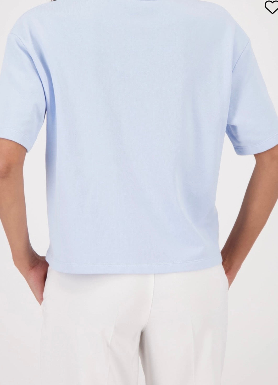 New short sleeved sweat shirt in light sky