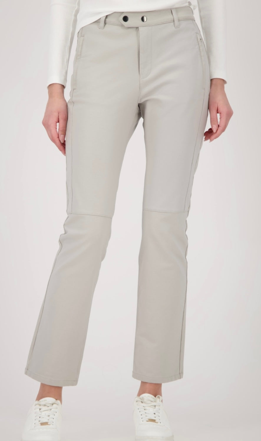 STRAIGHT LEG LEATHER TROUSERS
COLOR:Greige