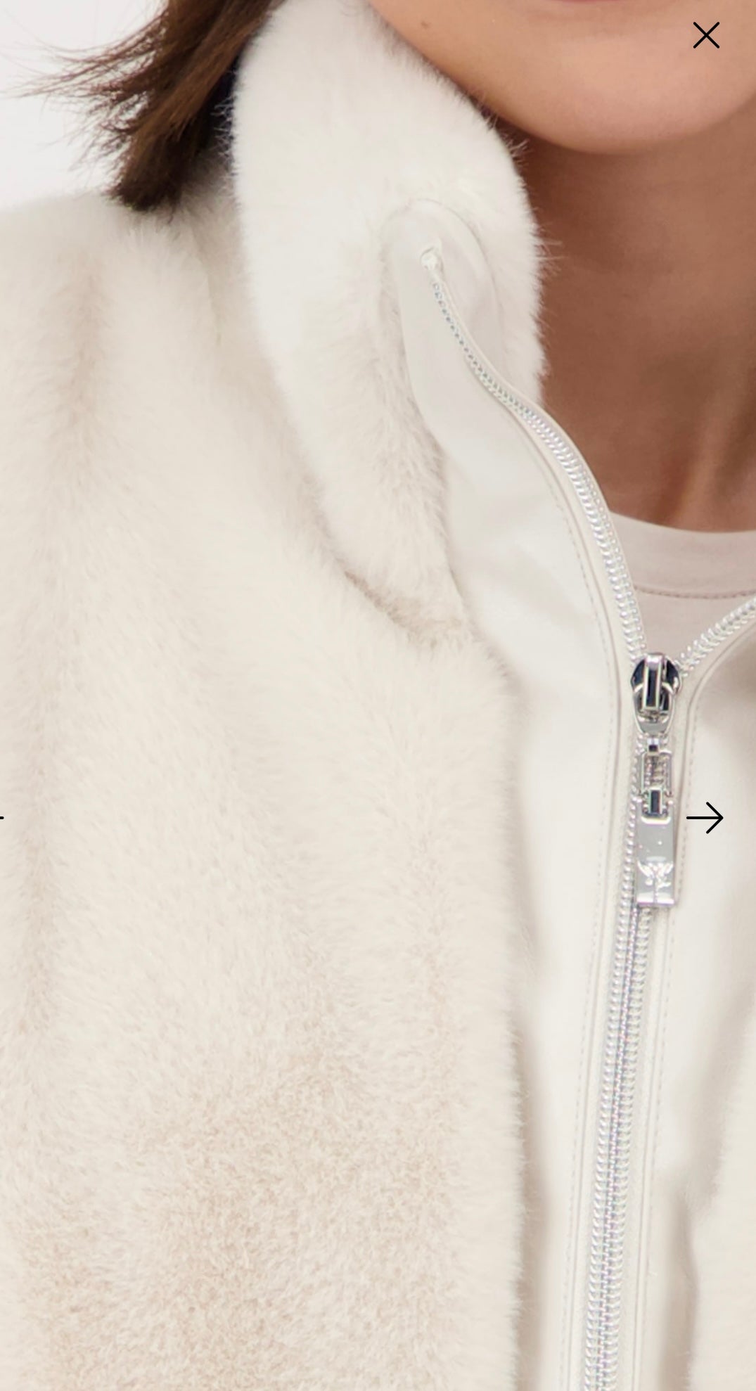 FUR WAISTCOAT WITH ELASTICATED WAISTBAND
COLOR:Oat milk