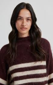 Second Female - Ovalana Knit t-neck - Sassafras/Sand