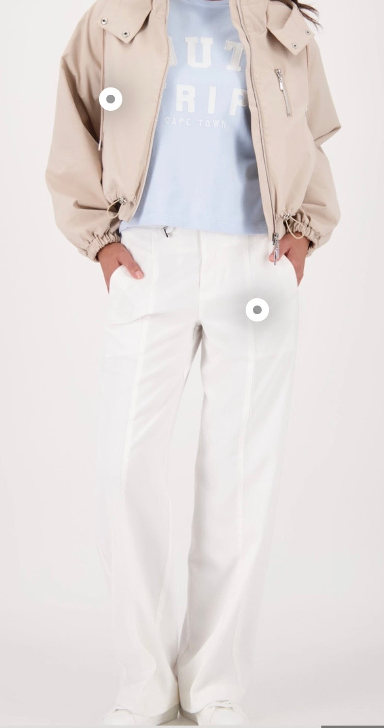 New short sleeved sweat shirt in light sky