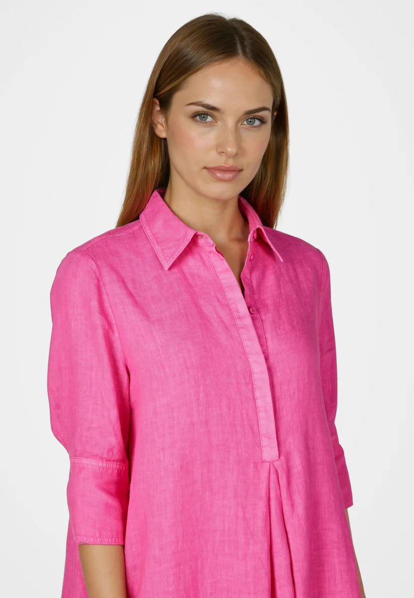 Linen dress with shirt collar
In pink