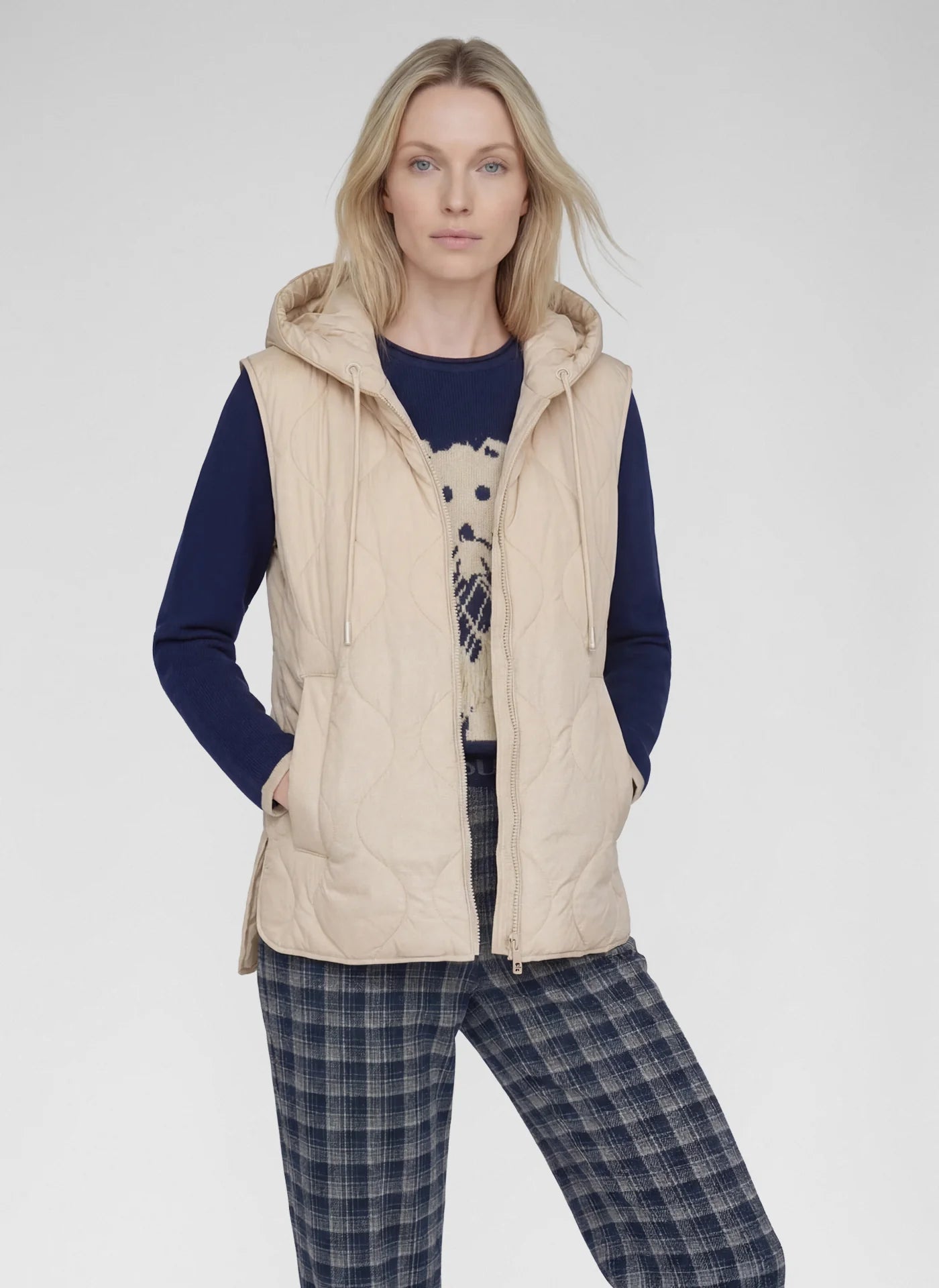 GILET WITH HOOD - BISCUIT