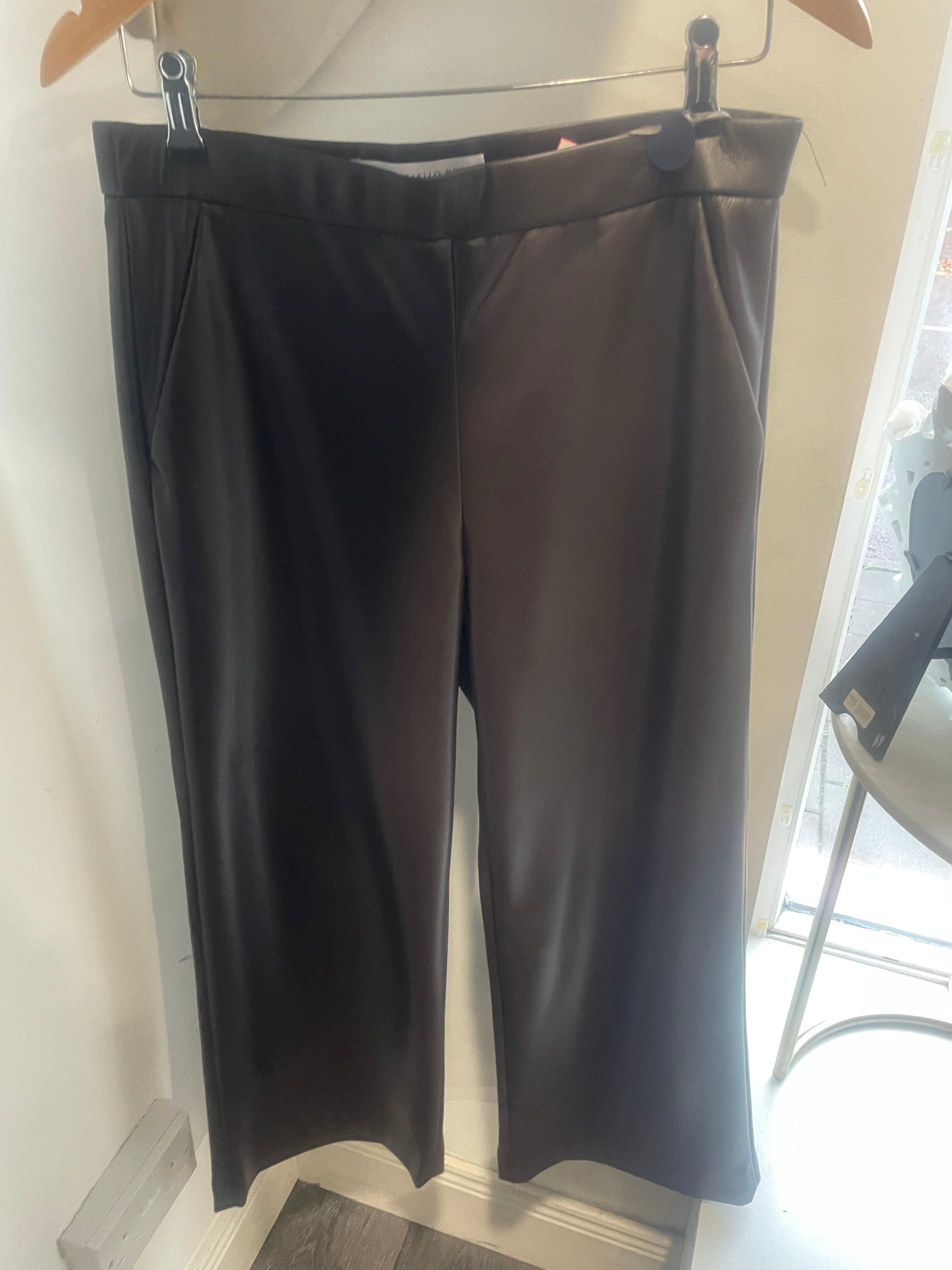 Raffaello Rossi Palina 6/8 Light Weight Vegan Nappa Leather in Brown.