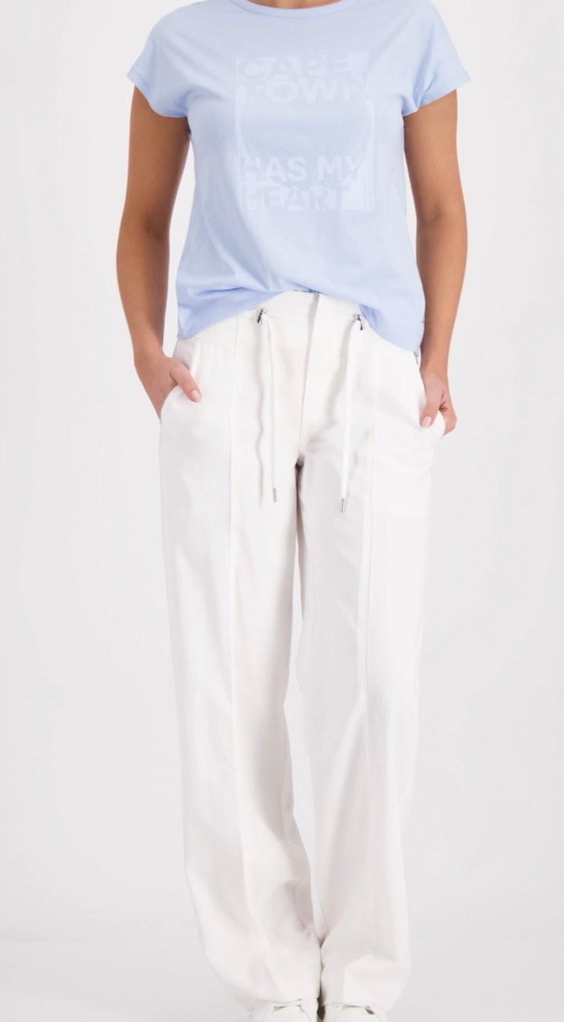 NEW T-SHIRT WITH LETTERING
COLOR:LIGHT SKY