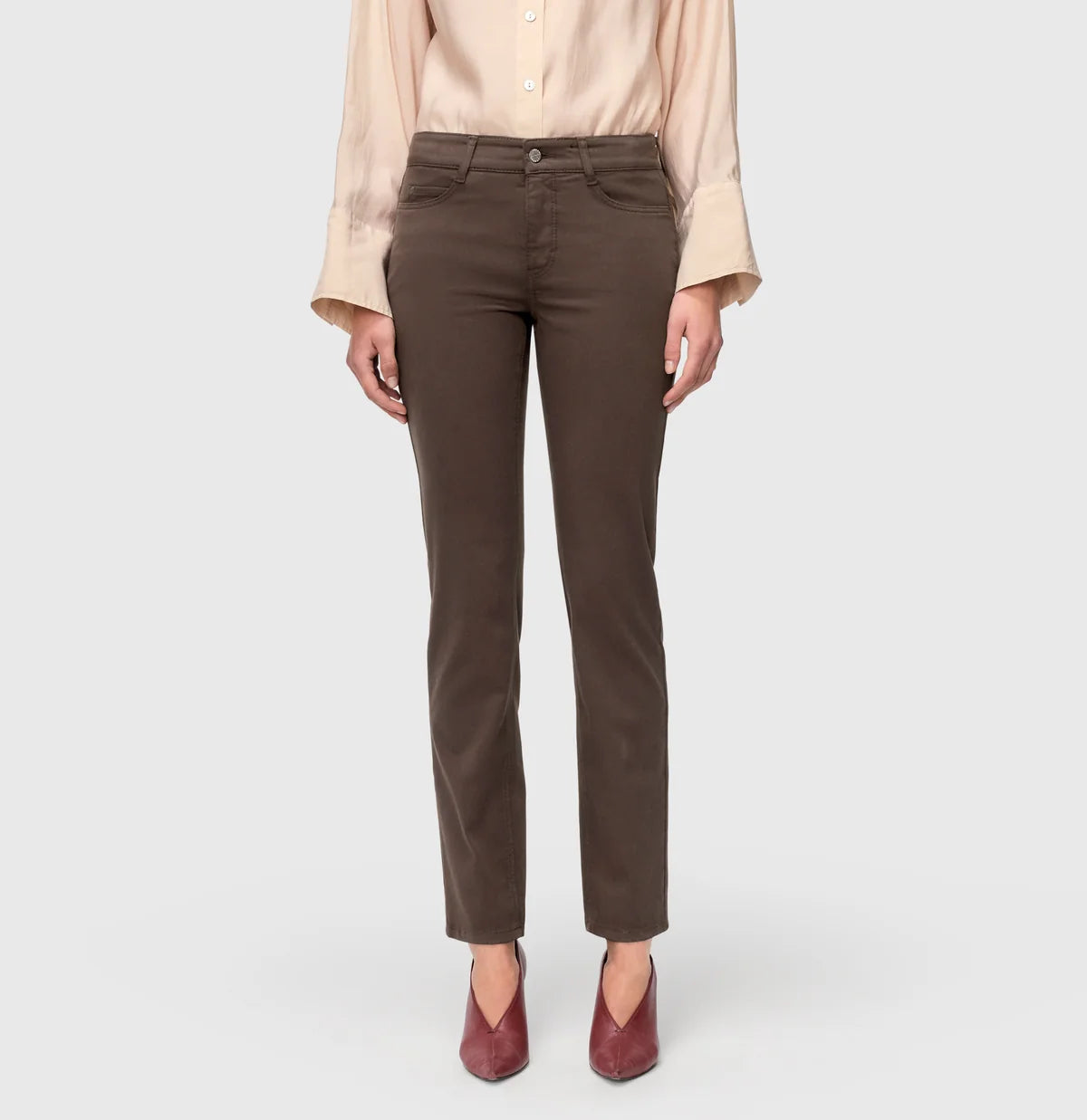 Dream Denim in deep brown 290R