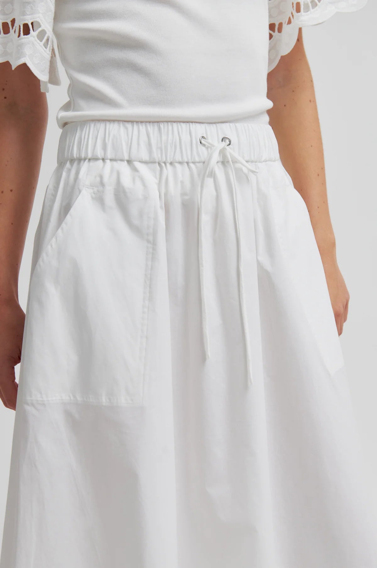 Alisa Skirt in white