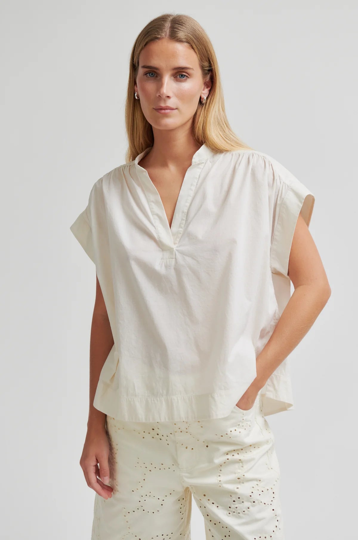 Avida Oversize Top in eggnog