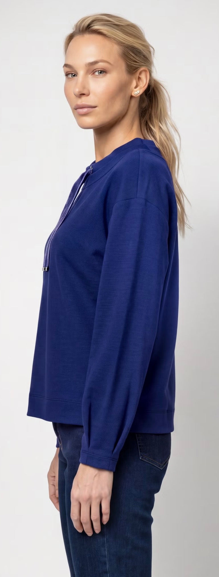 NEW-SWEATSHIRT WITH VELVETY DRAWSTRING
COLOR:Classic navy