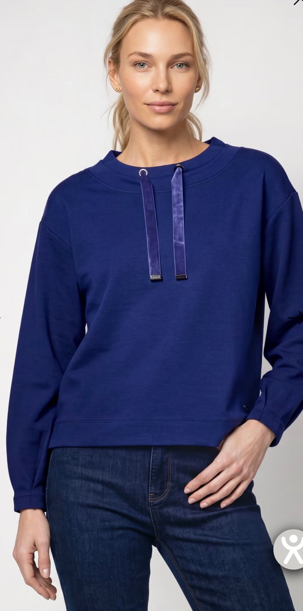 NEW-SWEATSHIRT WITH VELVETY DRAWSTRING
COLOR:Classic navy