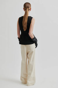 Aria Top in black