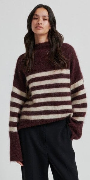 Second Female - Ovalana Knit t-neck - Sassafras/Sand