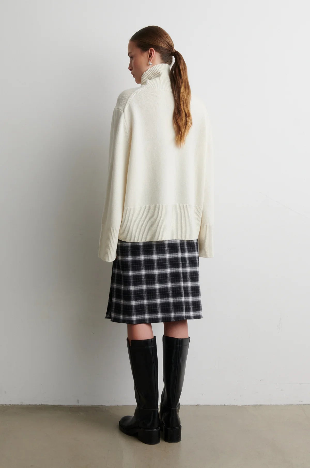 Alpha Knit T-Neck in cream