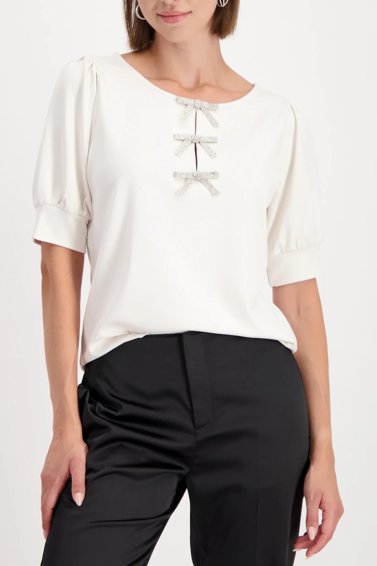 BOW DETAIL SHORT SLEEVE SWEATER - ALMOND