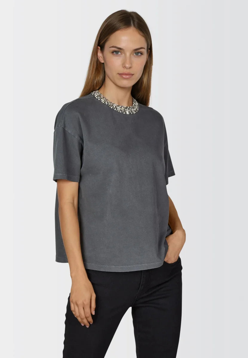 Charcoal T-shirt with sequins and embroidery